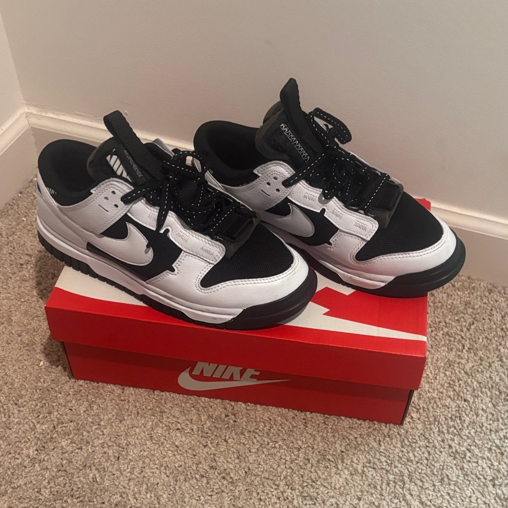 Nike Kids Black and White Sneakers